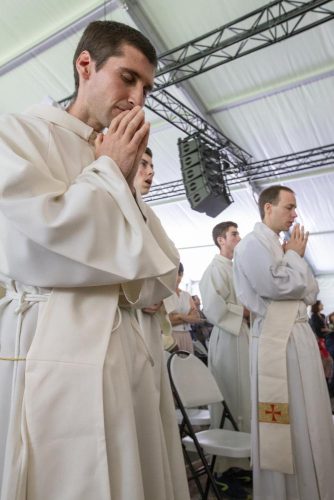 Ordinations Eucharistein 16.06.2018 071